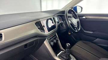 2021 Volkswagen 1.0 TSI SE Euro 6 5-door (Blue) - Image: 2