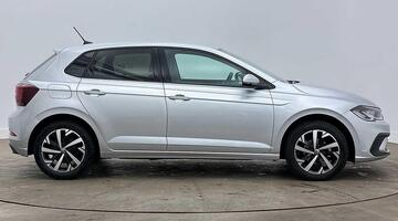 2025 Volkswagen 1.0 TSI Match Euro 6 5-door (Silver) - Image: 4