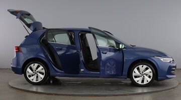 2025 Volkswagen TSI Style Euro 6 5-door (Blue) - Image: 11