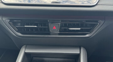 2026 Volkswagen 2.0 TDI Life DSG Euro 6 5-door (White) - Image: 34