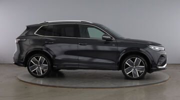 2026 Volkswagen ETSI 150 R-Line 5-door DSG (Grey) - Image: 4