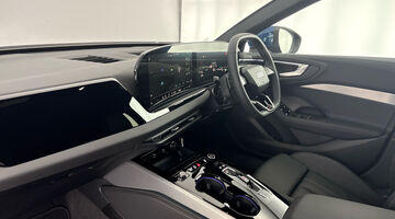 2025 Audi 2.0 TFSI S line S Tronic Euro 6 5-door (Blue) - Image: 2