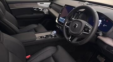 2025 Volvo 2.0 T8 18.8kWh Ultra Dark Auto 4WD Euro 6 5-door (Black) - Image: 9