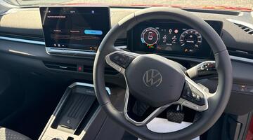 2026 Volkswagen New Life 1.5 eTSI 116 PS 7-speed DSG 5-door (Red) - Image: 6