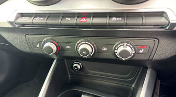 2026 Audi TFSI CoD 35 S line S Tronic Euro 6 5-door (Blue) - Image: 14