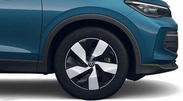 2026 Volkswagen ETSI MHEV Match DSG Euro 6 5-door (Blue) - Image: 8