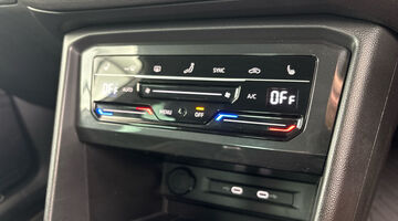 2023 Volkswagen TSI R-Line DSG Euro 6 5-door (White) - Image: 16