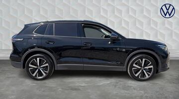 2026 Volkswagen ETSI MHEV Match DSG Euro 6 5-door (Black) - Image: 4