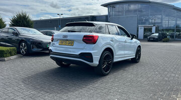 2025 Audi TFSI CoD 35 Black Edition S Tronic Euro 6 5-door (White) - Image: 21