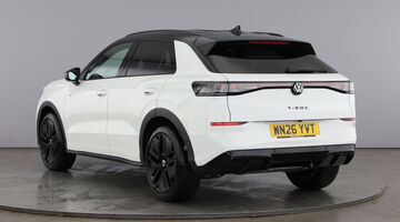 2026 Volkswagen ETSI MHEV R-Line DSG Euro 6 5-door (White) - Image: 3