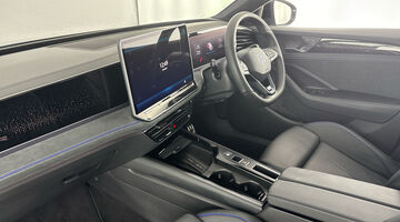 2026 Volkswagen TSI eHybrid 19.7kWh Black Edition DSG Euro 6 5-door (Grey) - Image: 2