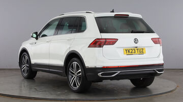 2023 Volkswagen TSI Elegance DSG Euro 6 5-door (White) - Image: 3