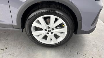 2026 SEAT FR First Edition 1.0 TSI Petrol 115 7-speed DSG-auto (Grey) - Image: 5