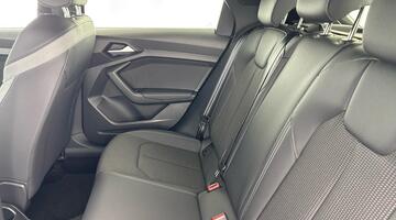 2026 Audi Sportback S line 35 TFSI 150 PS S tronic (Black) - Image: 32