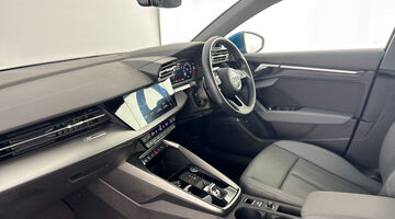 2021 Audi TFSIe 40 Sport Sportback S Tronic Euro 6 5-door 13kWh (Blue) - Image: 2