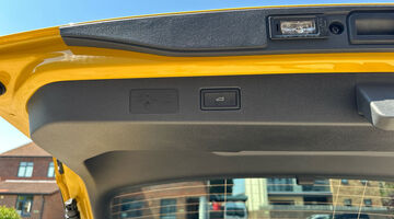 2026 Volkswagen ETSI MHEV R-Line DSG Euro 6 5-door (Multicolour) - Image: 61