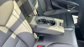 2026 Audi 105kWh Auto quattro 4-door (Grey) - Image: 15