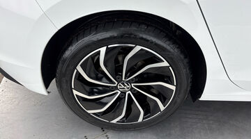 2023 Volkswagen TSI Life Euro 6 5-door (White) - Image: 27