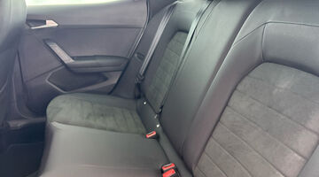 2023 SEAT TSI FR Sport DSG Euro 6 5-door (Silver) - Image: 32