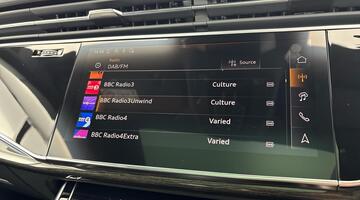 2026 Audi 3.0 e-hybrid V6 22kWh Black Edition Tiptronic quattro Euro 6 5-door (Blue) - Image: 27