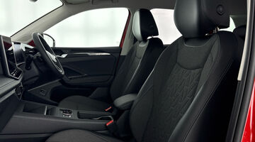 2026 Volkswagen ETSI MHEV Match DSG Euro 6 5-door (Red) - Image: 39