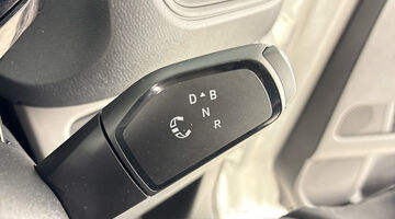 2025 Volkswagen Pro 79kWh Commerce Plus Auto 5-door (White) - Image: 15