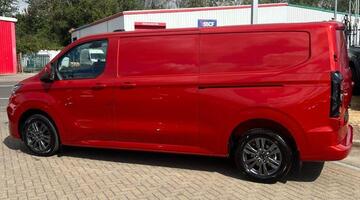 2026 Ford 2.080 EcoBlue Limited Auto L1 H1 Euro 6 5-door (Red) - Image: 4