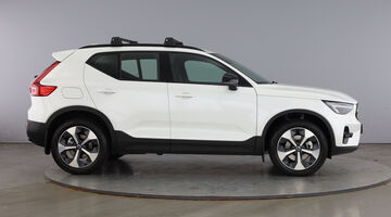 2026 Volvo 2.0 B3 MHEV Plus Dark DCT Auto Euro 6 5-door (White) - Image: 4