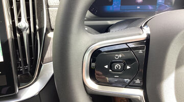2026 Volvo 2.0 T8 18.8kWh Ultra Dark Auto 4WD Euro 6 5-door (Black) - Image: 35