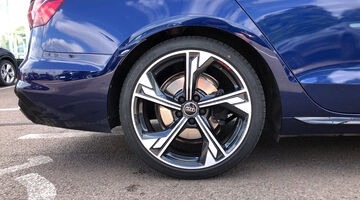 2024 Audi 2.0 TDI 40 Black Edition S Tronic quattro Euro 6 5-door (Blue) - Image: 5