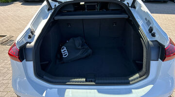 2026 Audi Sportback S line e-tron 210,00 kW (White) - Image: 20