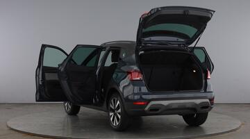 2026 SEAT 1.0 TSI FR DSG Euro 6 5-door (Multicolour) - Image: 11