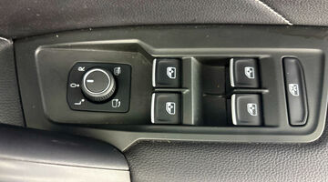 2024 Volkswagen TSI R-Line DSG Euro 6 5-door (Blue) - Image: 20