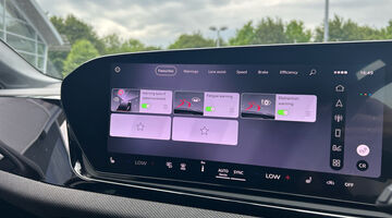 2026 Audi Technik e-hybrid quattro 299 PS S tronic (White) - Image: 39