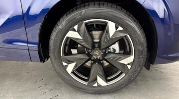 2026 CUPRA ETSI V2 DSG Euro 6 5-door (Blue) - Image: 5
