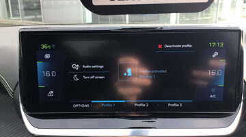 2021 Peugeot 50kWh GT Premium Auto 5-door (Red) - Image: 20