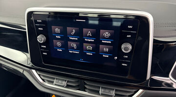 2025 Volkswagen 2.0 TDI R-Line DSG Euro 6 5-door (Silver) - Image: 19