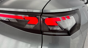 2026 Volkswagen ETSI MHEV R-Line DSG Euro 6 5-door (Grey) - Image: 30
