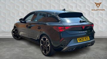 2025 CUPRA ETSI V2 DSG Euro 6 5-door (Black) - Image: 3