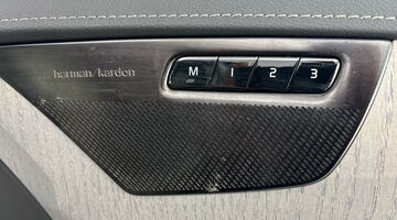 2024 Volvo 2.0h T8 18.8kWh Plus Edition Auto 4WD Euro 6 5-door (Grey) - Image: 19