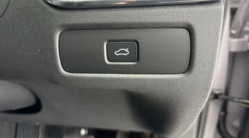 2026 Volvo 2.0 B5 MHEV Ultra Bright Auto Euro 6 5-door (Silver) - Image: 21