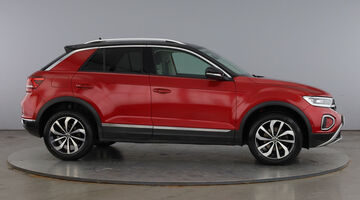 2022 Volkswagen TSI Style DSG Euro 6 5-door (Red) - Image: 4