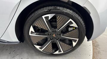 2026 CUPRA V3 59 kWh AFV 230 Auto (Silver) - Image: 33