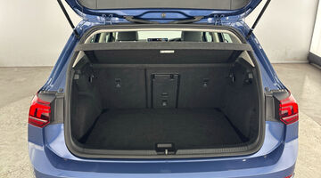 2025 Volkswagen TSI Style Euro 6 5-door (Blue) - Image: 31