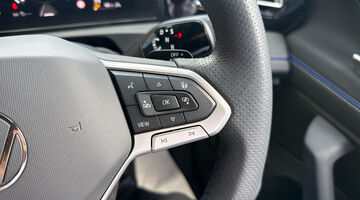 2024 Volkswagen ETSI MHEV R-Line DSG Euro 6 5-door (Black) - Image: 33