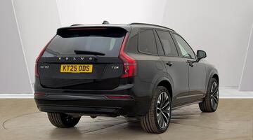 2025 Volvo 2.0 T8 18.8kWh Ultra Dark Auto 4WD Euro 6 5-door (Black) - Image: 3