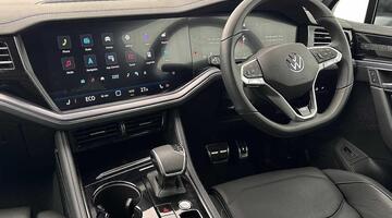 2025 Volkswagen 3.0 TDI V6 Black Edition Tiptronic 4Motion Euro 6 5-door (Silver) - Image: 2