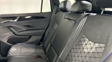 2026 Volkswagen ETSI MHEV R-Line DSG Euro 6 5-door (Grey) - Image: 35