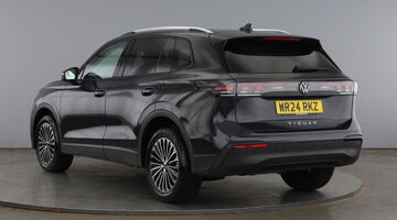 2024 Volkswagen 2.0 TDI Match DSG Euro 6 5-door (Grey) - Image: 3