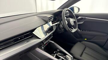 2026 Audi Sportback S line TFSI e 204 PS S tronic (Blue) - Image: 2